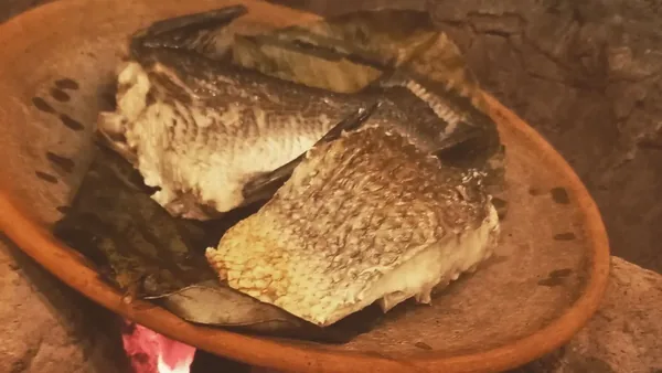 SAIMEの土器で焼いた魚